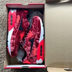 Nike Air Max 90: Infrared Velvet (womens)